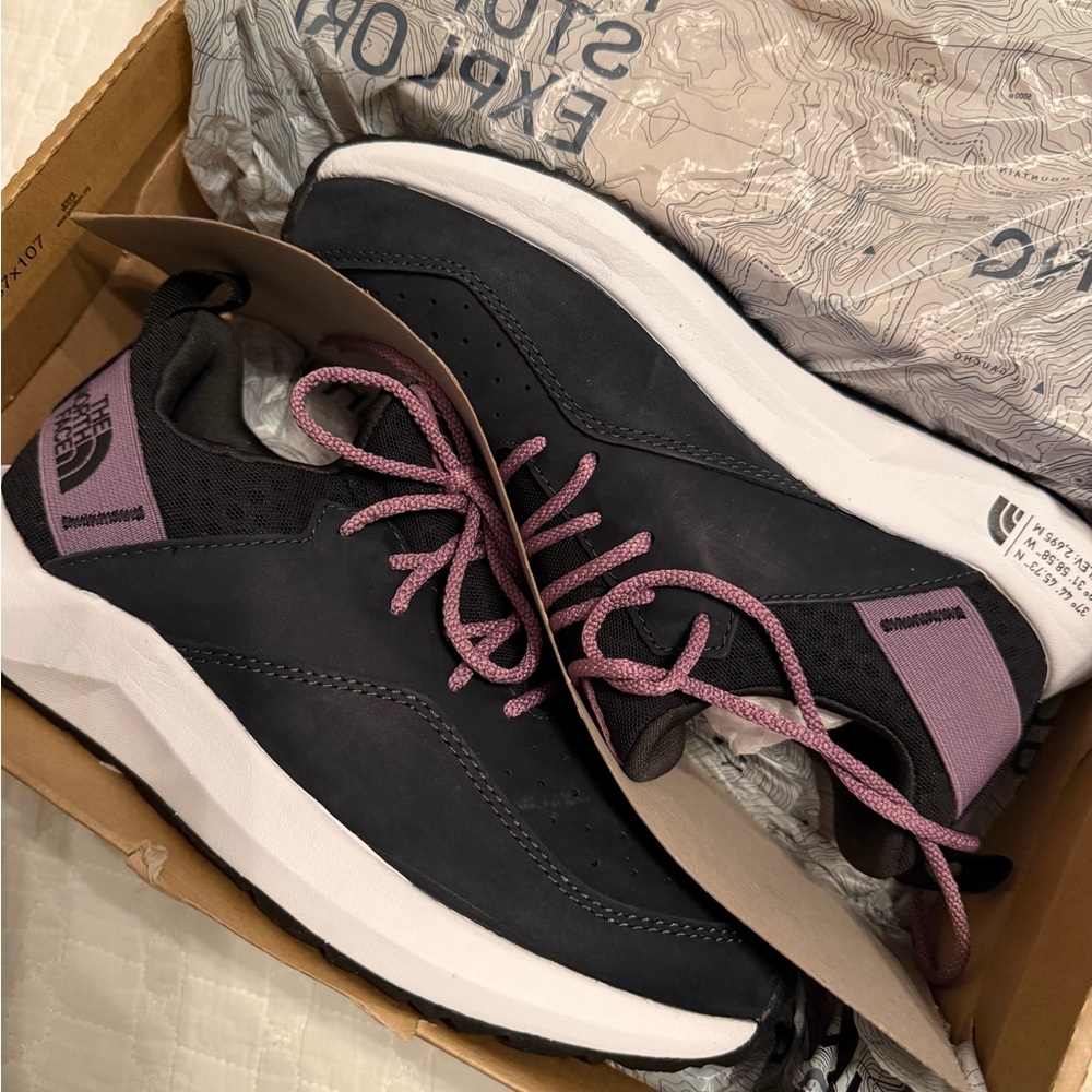 The North Face Women's Surge Highgate LS Sneakers